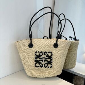 LOEWE 50x25x28cm straw bag